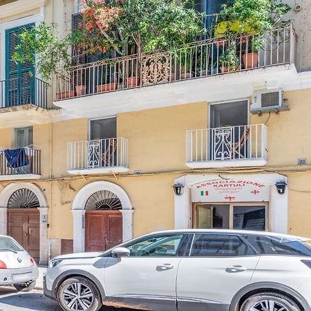 Stazione Centrale & Universita Lovely Apartment Барі Екстер'єр фото