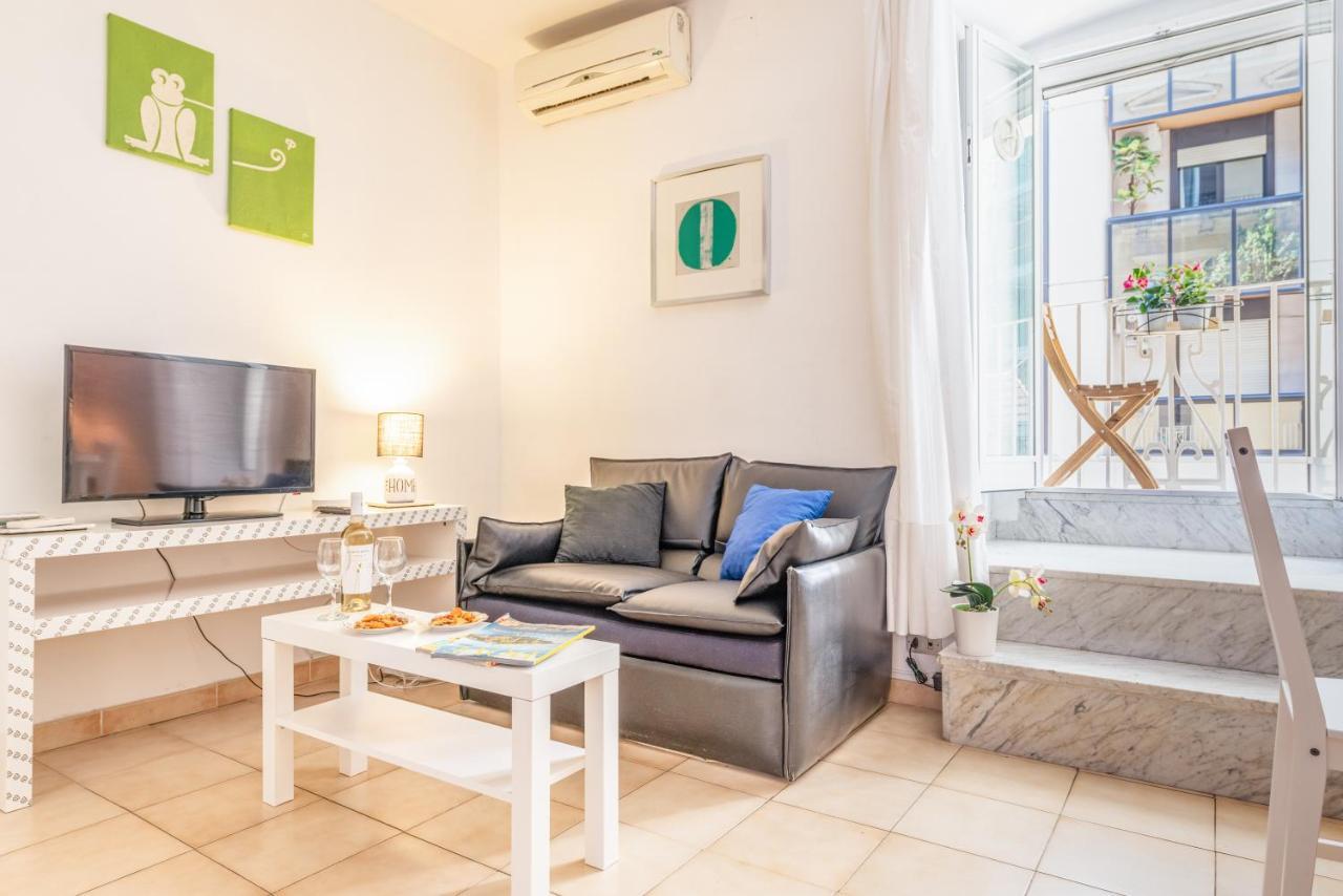 Stazione Centrale & Universita Lovely Apartment Барі Екстер'єр фото