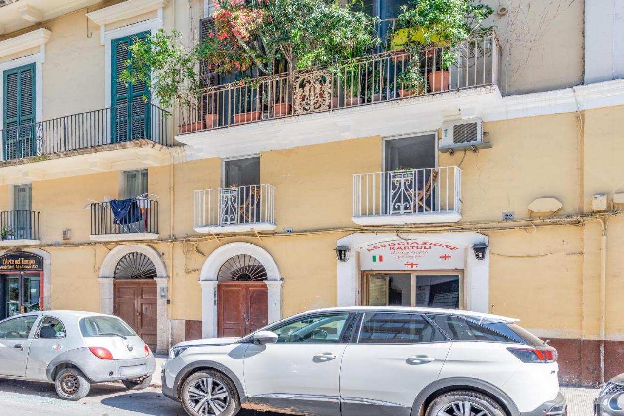 Stazione Centrale & Universita Lovely Apartment Барі Екстер'єр фото